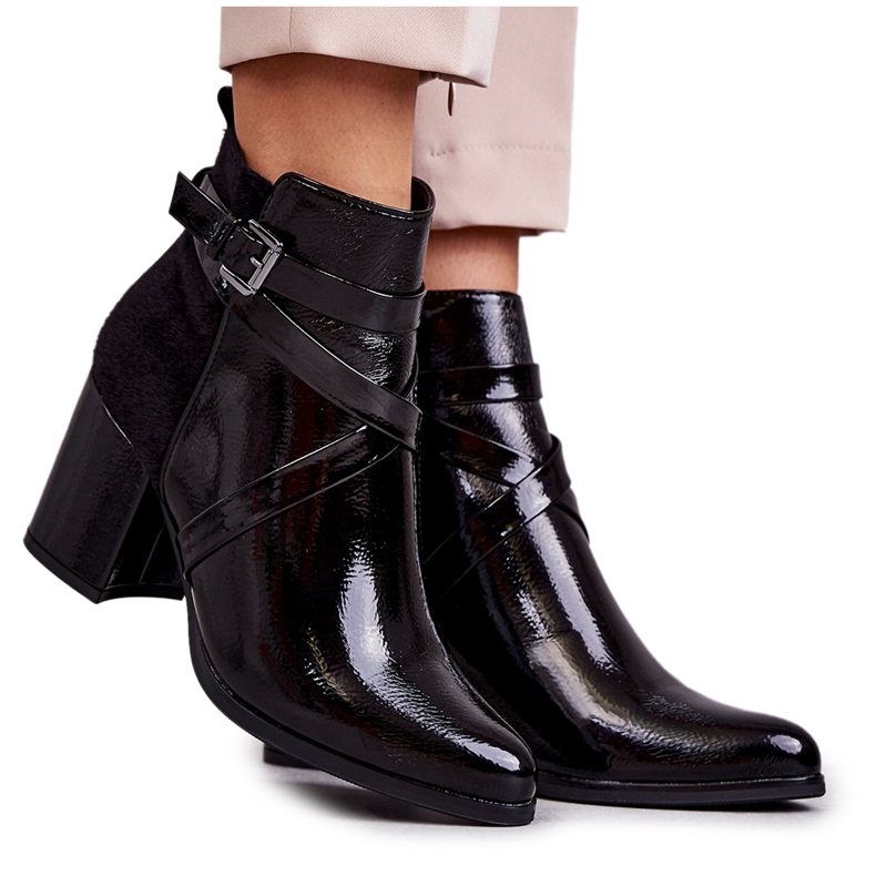 PL4 Muodikkaat lakatut saappaat La.Fi 260037B-LA Musta