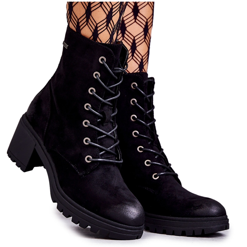 Vinceza Naisten mokkanahkasaappaat kantapäässä, musta Grethe