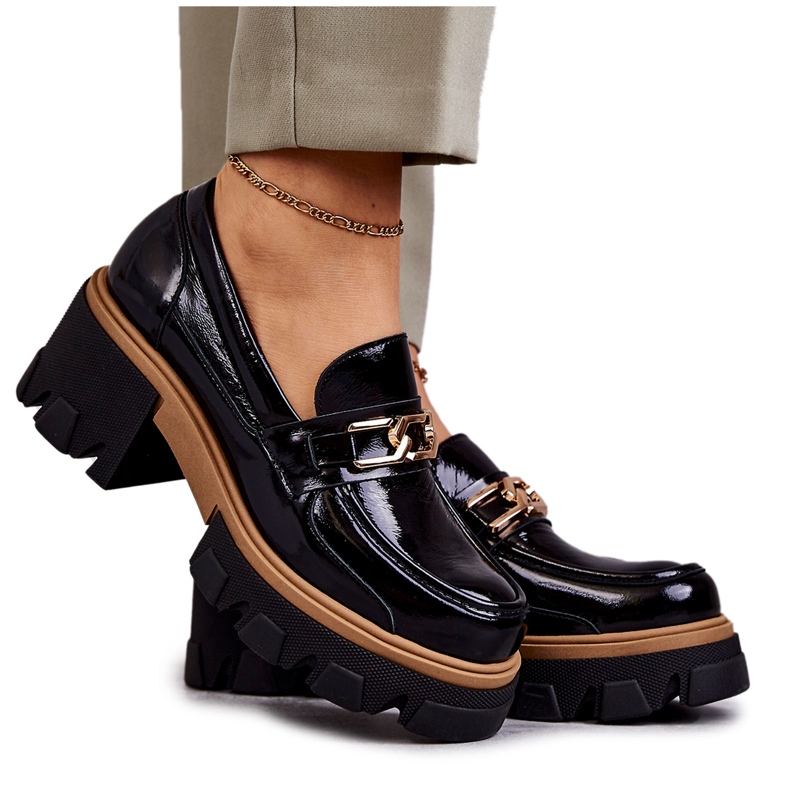 PL5 Lakatut korkokengät kultaisella ornamentilla musta Lurdes