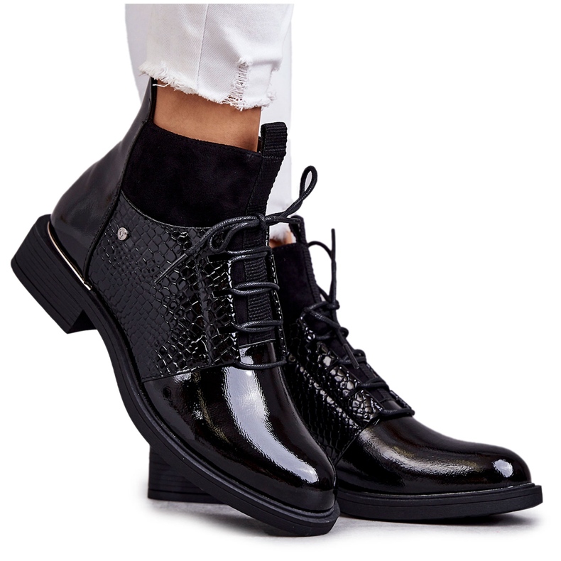 Vinceza Lakatut mustat lämpimät nauhalliset saappaat Cathrine