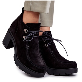 Naisten mokkanahkasaappaat sidottu musta Marianne