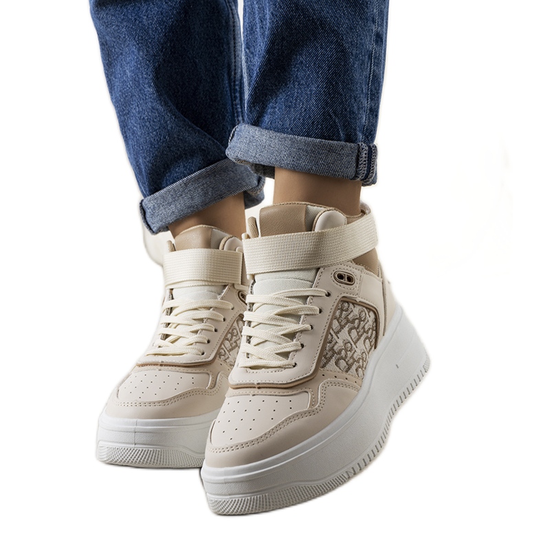 Adolisin beigenväriset nilkkakorkeat lenkkarit