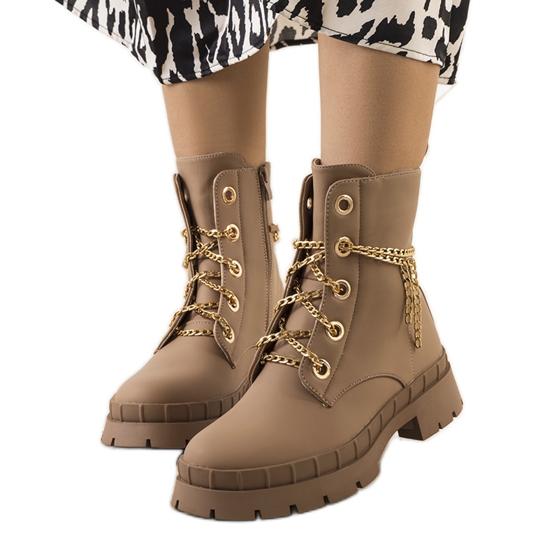 Ruskeat vaelluskengät Alcin-ketjulla