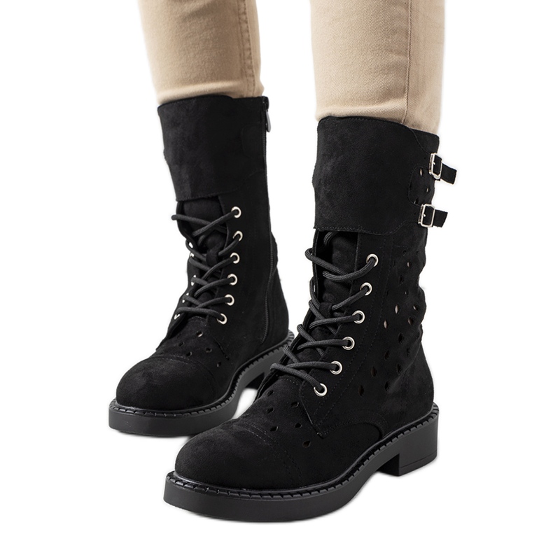 Mustat harjakattoiset Barkly-saappaat