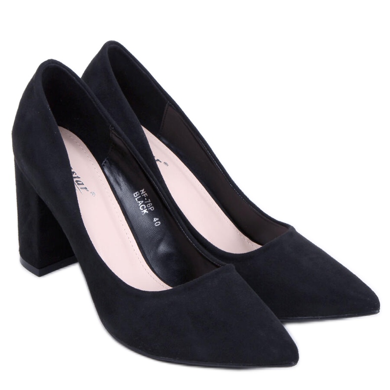 PA1 Pumput Ivonne Black -postiin musta