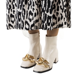 Beiget kiiltonahkaiset Milanel-saappaat