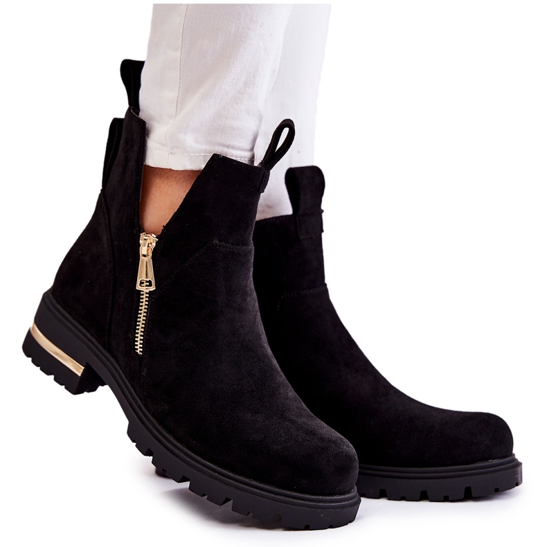 PG1 Mustat Klarissa mokkanahkaiset saappaat leikkauksilla