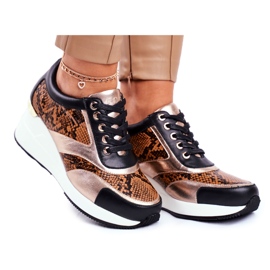 GOE Naisten urheilukengät Lenkkarit Musta Nahka GG2N3044