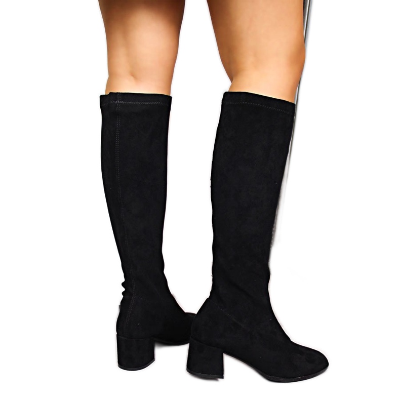 Naisten mustat mokkanahkaiset Slip-On Boots Filippo