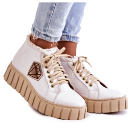 Lewski Shoes Nahkaiset urheilukengät Sidotut valkoiset Lewski-kengät 3252 / N valkoinen