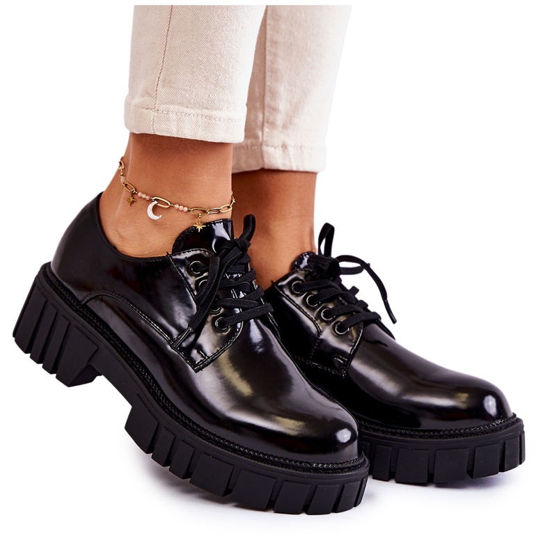 Muodikkaat lakatut kengät La.Fi 210013B-NL Musta