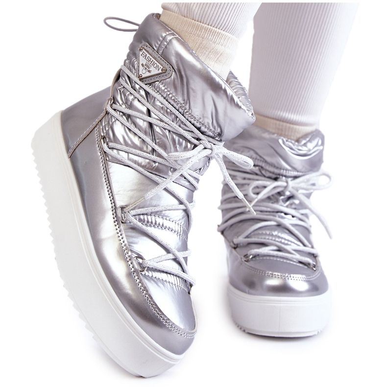 Naisten muodikkaat hopeanväriset lumisaappaat