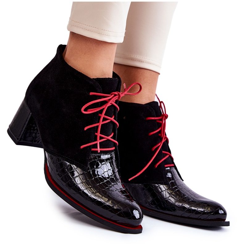 PA2 Naisten matalakorkoiset saappaat musta Ebba