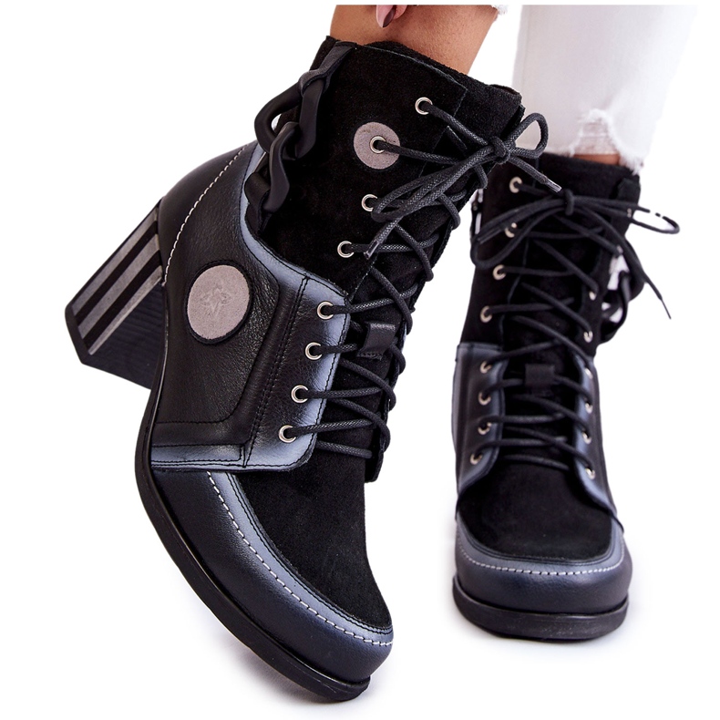 Naisten nahkasaappaat Maciejka 05599-01 Musta monivärinen