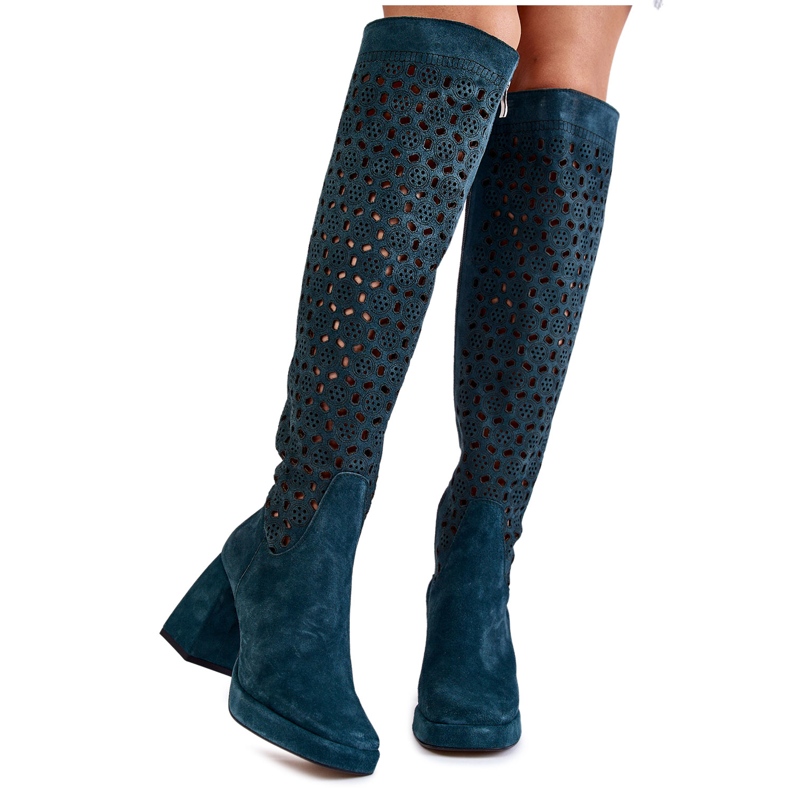 PA2 Harjakattoiset mokkanahkasaappaat korkokenkiin, vihreät pyörät monivärinen