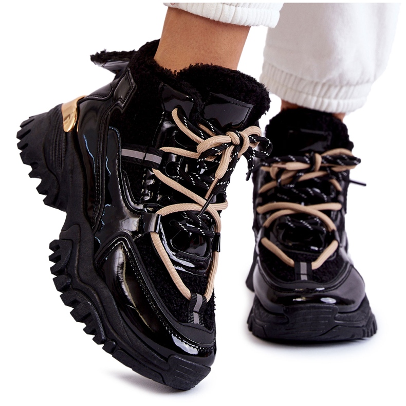 PM1 Naisten mustat eristetyt urheilusaappaat Edora