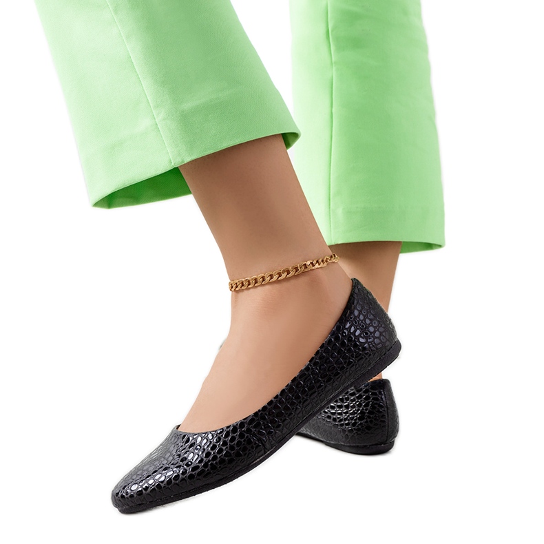 Inna Akvaarinen mustat ballerinat