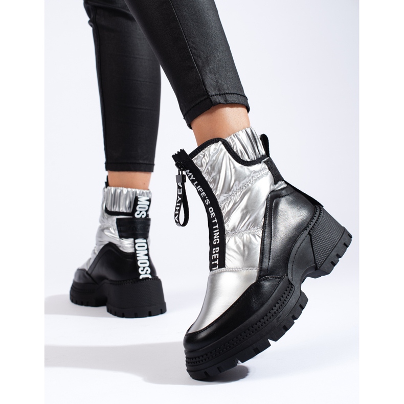 Naisten hopeiset lumisaappaat Shelovet-tasolla hopea