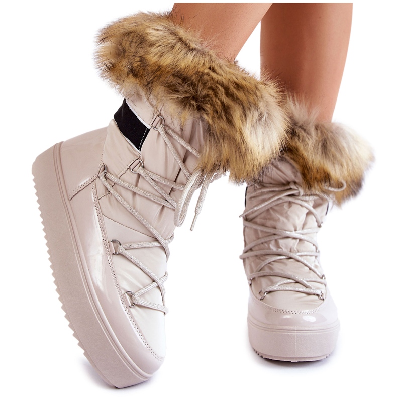 Naisten beige-väriset Shannon-lumisaappaat, joissa on turkista