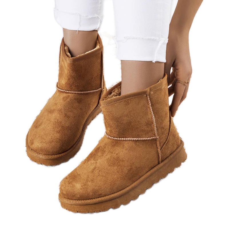 Vagon ruskeat eristetyt lumisaappaat