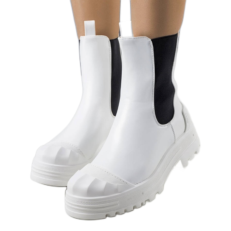 Naisten valkoiset Crispo-saappaat valkoinen