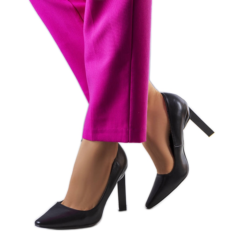 PA1 Mustat Kilda-korkokengät