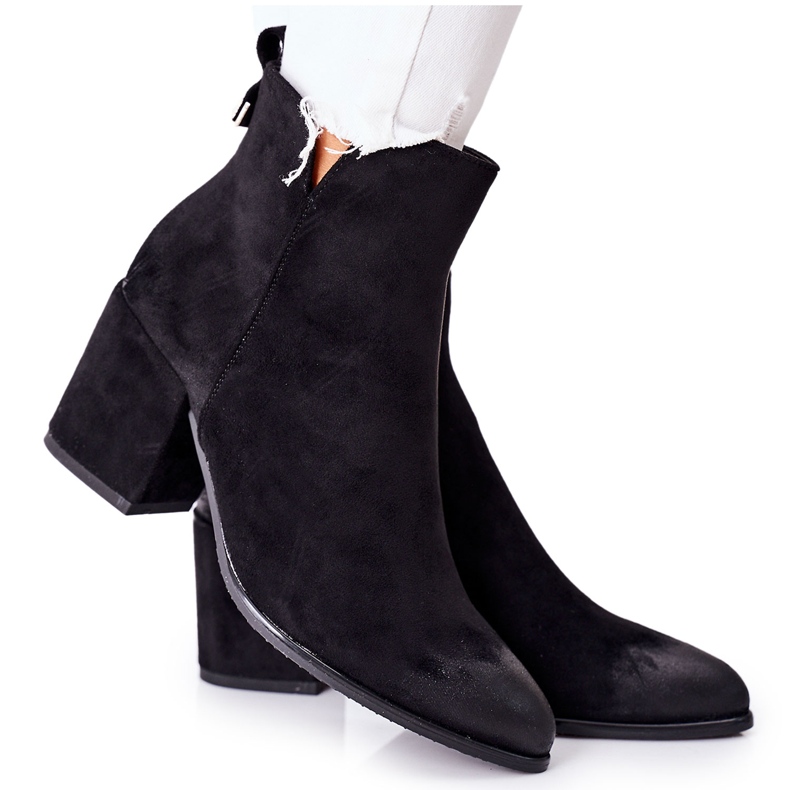 Vinceza Naisten saappaat kantapäässä Mokkanahka musta Carrick