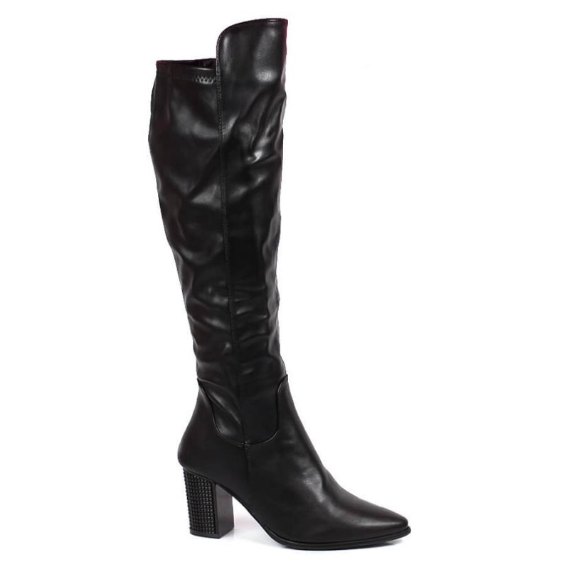 Saappaat koristetolppaan, eristetty Filippo W PAW397 musta