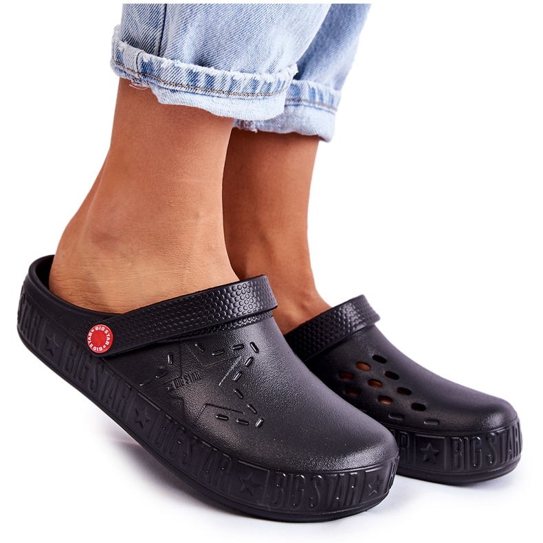 Naisten kevyet tossut Kroks Big Star II275001 musta