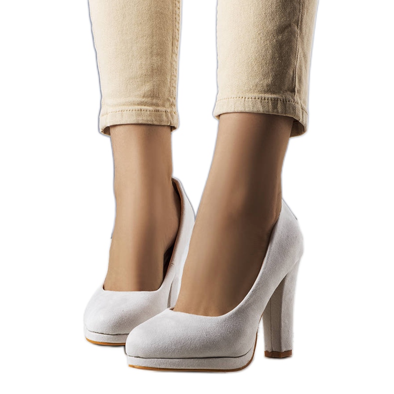 BM Fardin harmaat kantapääpumput