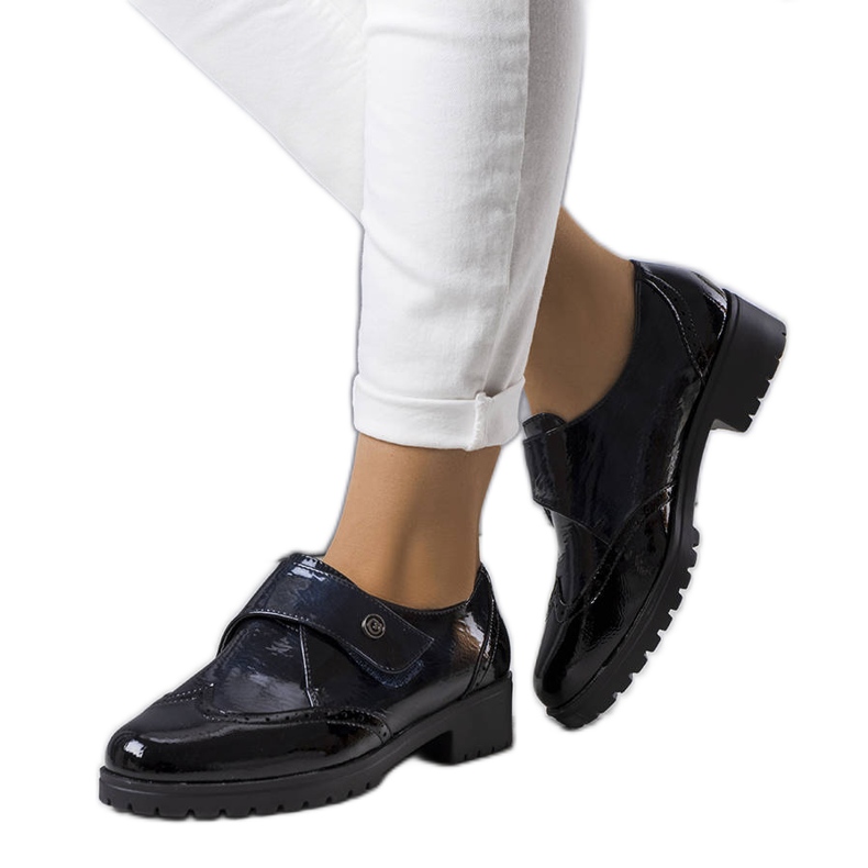 Batelin laivastonsiniset lakatut kengät musta