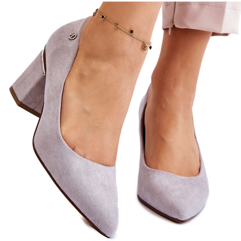 Klassiset mokkanahkakorkokengät harmailla Derren-koristeilla harmaa