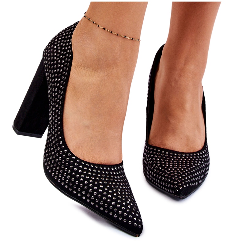 Mokkanahkapumput koristeellisilla napeilla, musta Dories