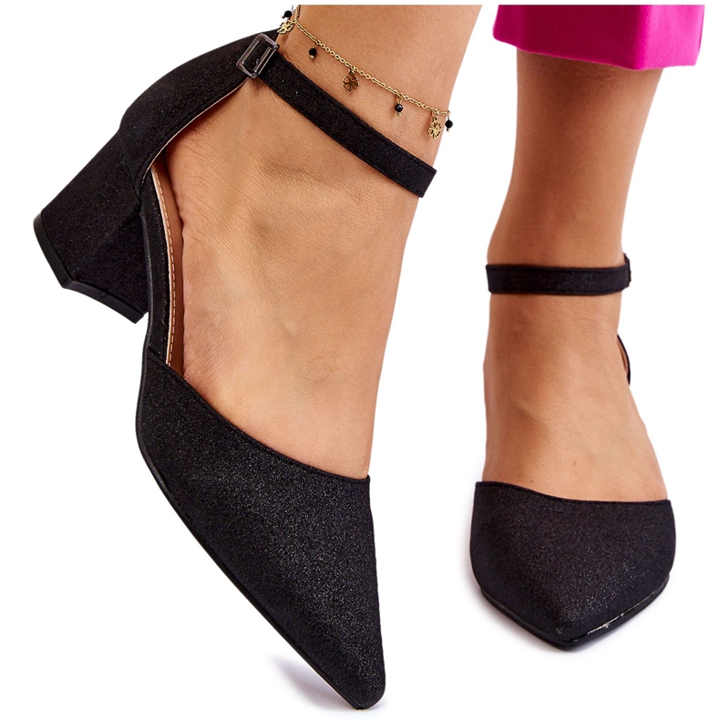 PG1 Muodikkaat kiiltävät matalakorkoiset pumput, musta Leilany