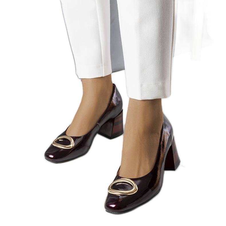 BM Kathleenin viininpunaiset kiiltonahkapumput punainen