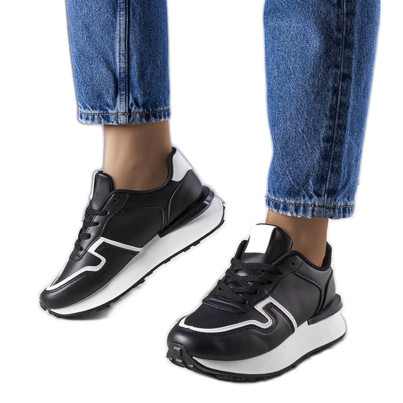 Blanchen mustat alustalenkkarit