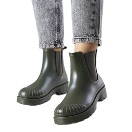 Michelen vihreät shortsit