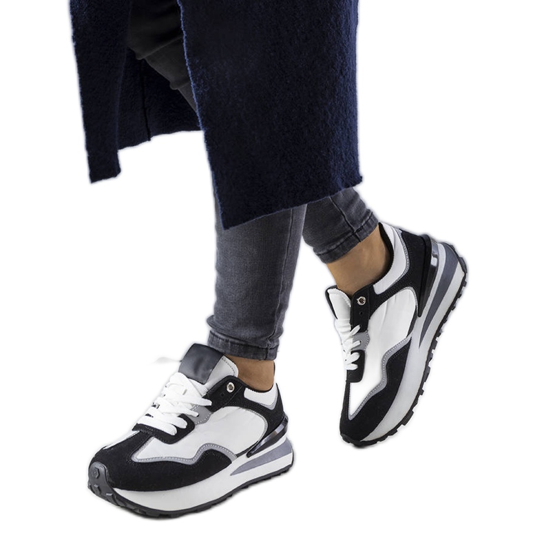 BM Genevieve mustat alustalenkkarit