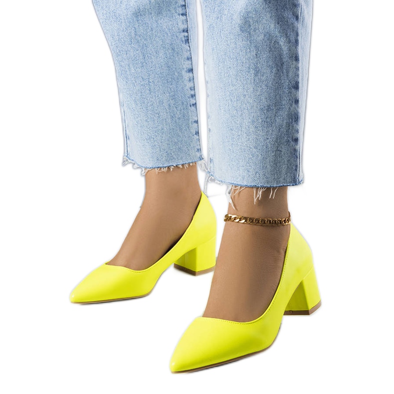 Gailin keltaiset korkokengät keltainen