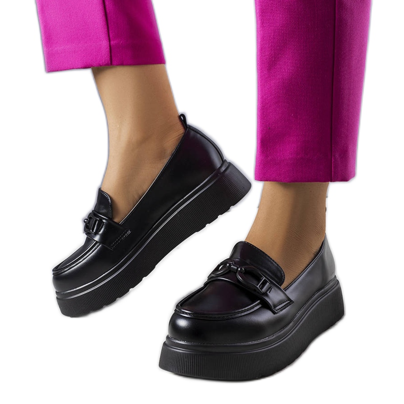 Mustat lordit koristeltu Gagnon-kiilalla