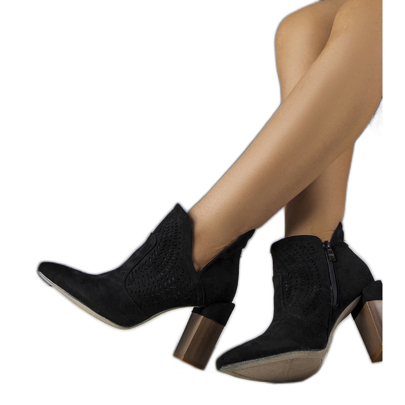 PA1 Hachéen mustat harjakattoiset saappaat