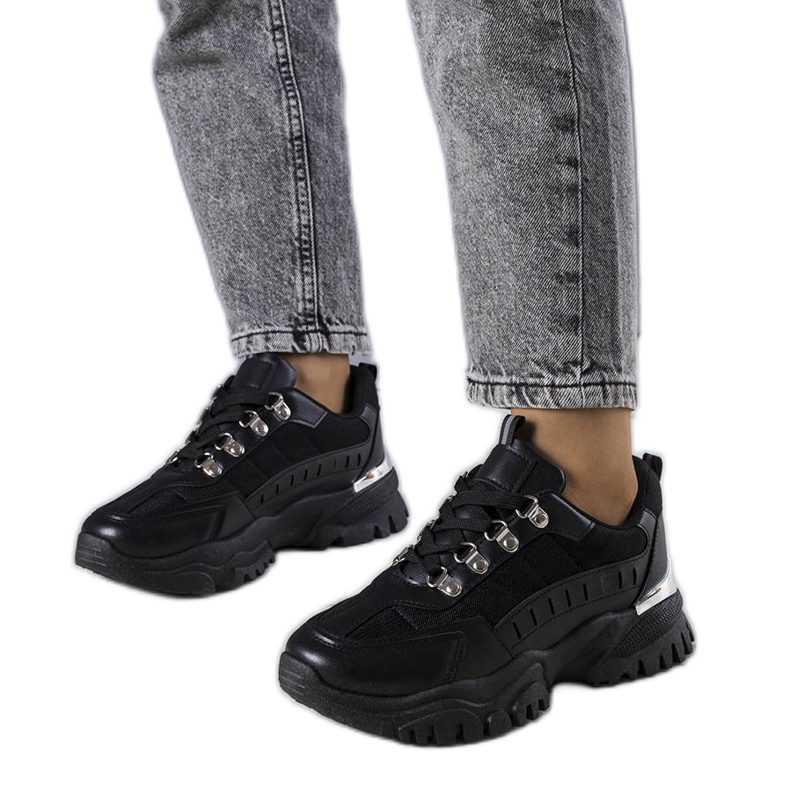 Mustat Mindy lenkkarit