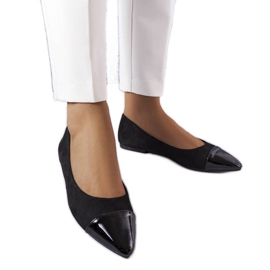 Thibaultin mustat patentoitu ballerinat