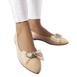 LaGarden beige-ballerinat rusetilla ja strassilla