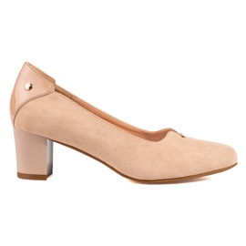 Tyylikkäät mokkanahkaiset naisten pumput matalakorkoisella Vinceza beigellä