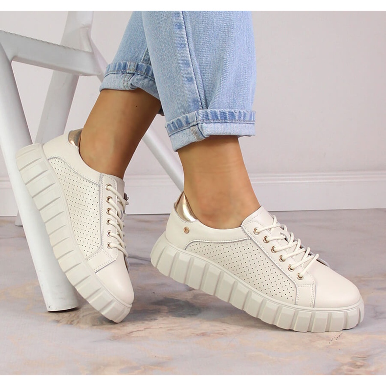 Beiget nahkaiset naisten urheilukengät Filippo DP4535