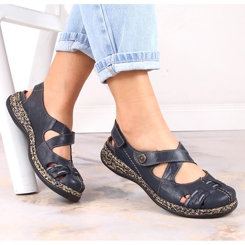 Nahkaiset mukavat naisten sandaalit tarranauhalla laivastonsinisellä Rieker 46377-14 sininen