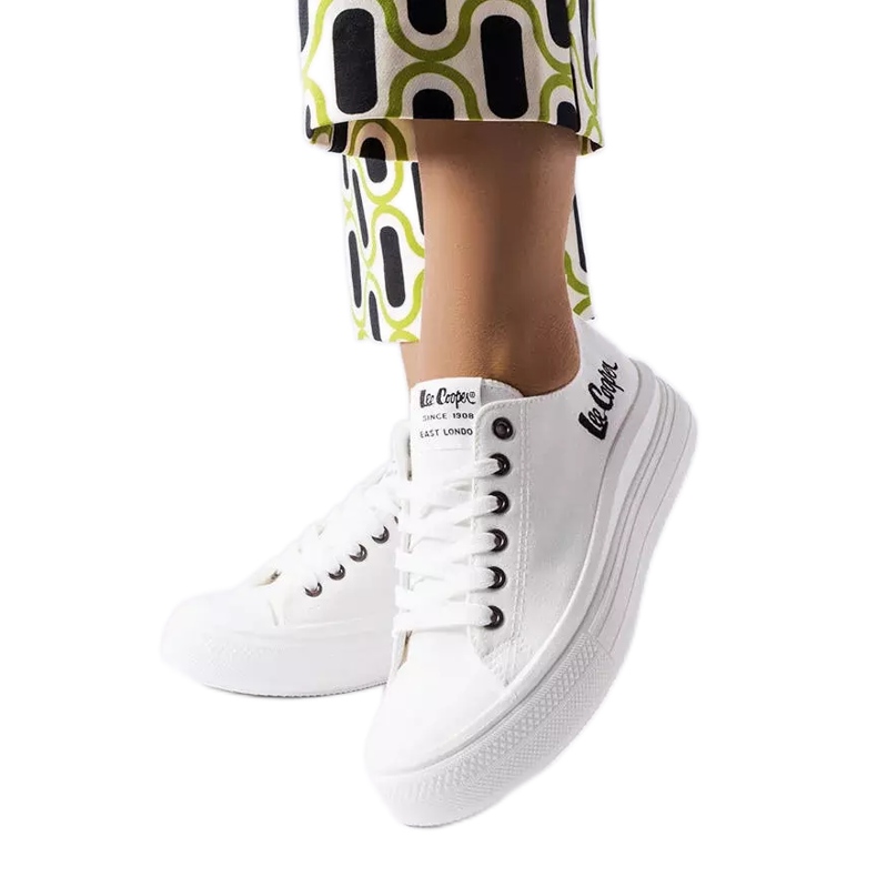 Lee Cooper LCW-23-44-1623L valkoiset tennarit valkoinen