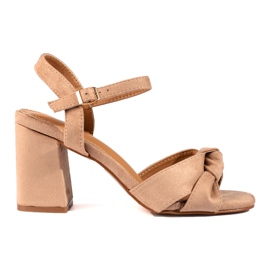 Vinceza beige-mokkanahkasandaalit