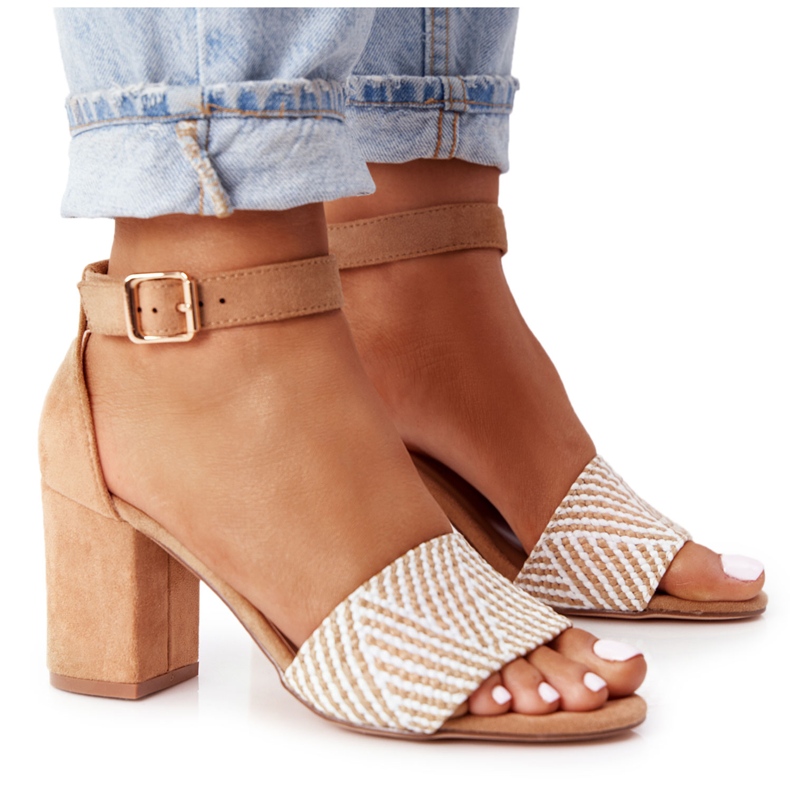 EVE Vaaleanruskeat häämatkasandaalit punottuina baarissa beige